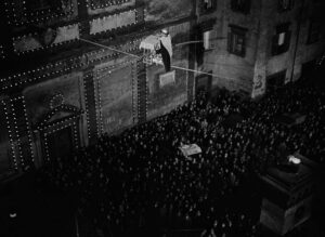 la strada cinematography by otello martelli night establishing shot moonlight shot 068