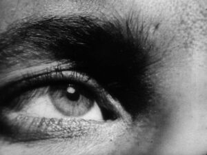 man with a movie camera cinematography by mikhail kaufman day establishing shot daylight shot 002