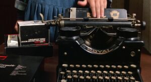 misery cinematography by barry sonnenfeld establishing shot hard light artificial light shot 021