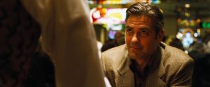 ocean s eleven cinematography by steven soderbergh day extreme close up two shot side lighting shot 068