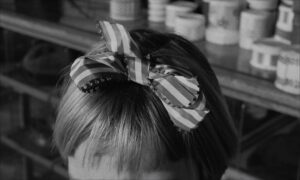 paper moon cinematography by l szl kov cs day extreme close up hard light shot 007