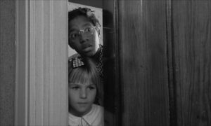 paper moon cinematography by l szl kov cs day medium shot two shot side lighting shot 002