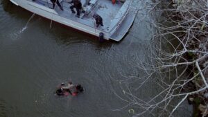 primal fear cinematography by gregory hoblit day establishing shot shot 019