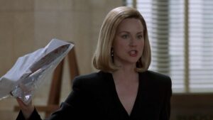 primal fear cinematography by gregory hoblit day extreme close up backlight daylight shot 006