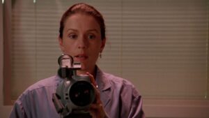 primal fear cinematography by gregory hoblit day extreme close up overcast shot 004