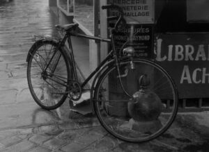 rififi cinematography by philippe agostini exterior day establishing shot side lighting shot 018