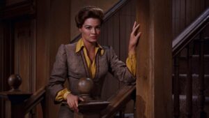 rio bravo cinematography by russell harlan night close up artificial light shot 013