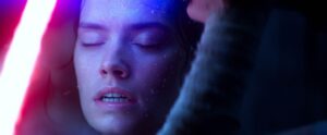 star wars the force awakens cinematography by dan mindel day extreme close up side lighting shot 002
