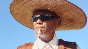 the act of killing cinematography by lars skree day establishing shot side lighting sunny shot 026