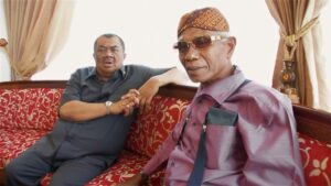 the act of killing cinematography by lars skree day extreme close up hard light sunny shot 016