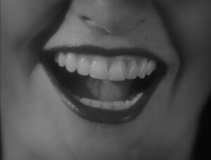 the artist cinematography by guillaume schiffman day establishing shot side lighting shot 011