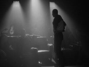 the artist cinematography by guillaume schiffman day medium shot backlight shot 001