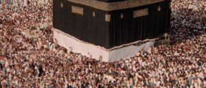 the message cinematography by jack hildyard day establishing shot daylight shot 064