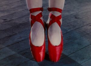 the red shoes cinematography by jack cardiff day close up shot 015