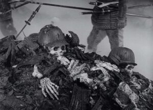 throne of blood cinematography by asakazu nakai day medium shot hard light daylight shot 025